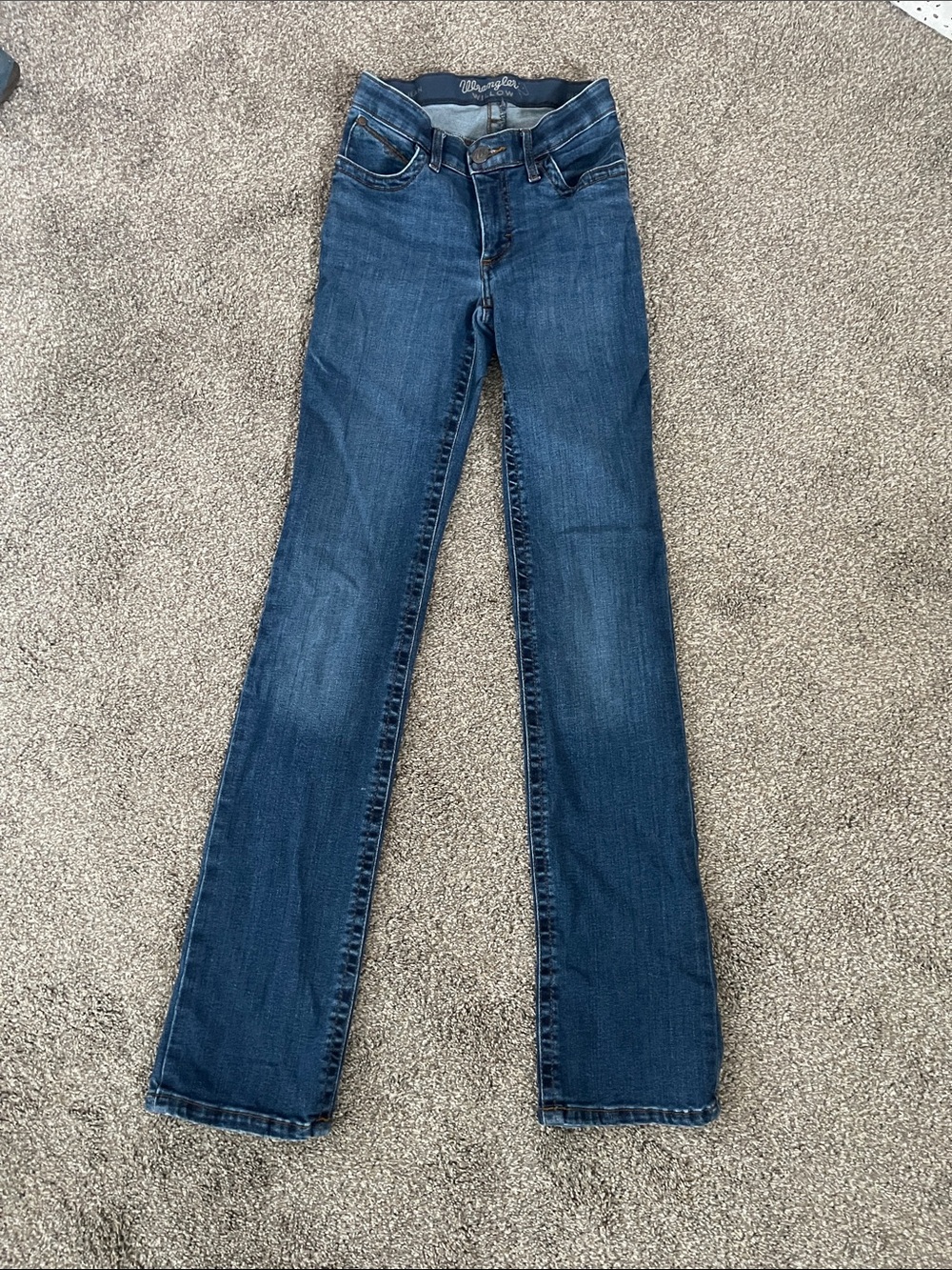 Wrangler Women's Straight Leg Jeans in Indigo Blue size 1x36 length